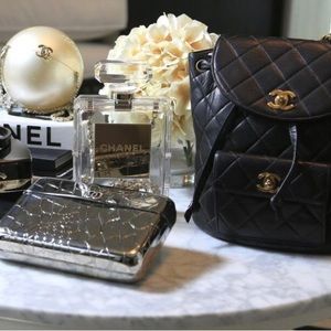 Meet your Posher, Esmeralda